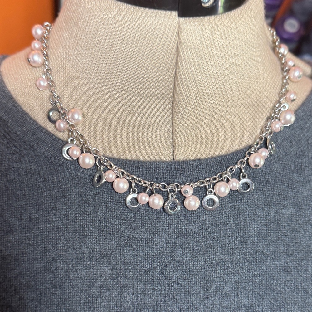 Elegant Pearl and Silver Necklace